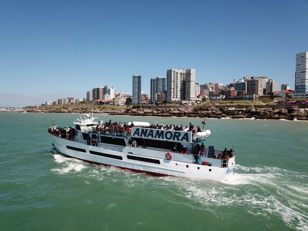 Crucero Anamora